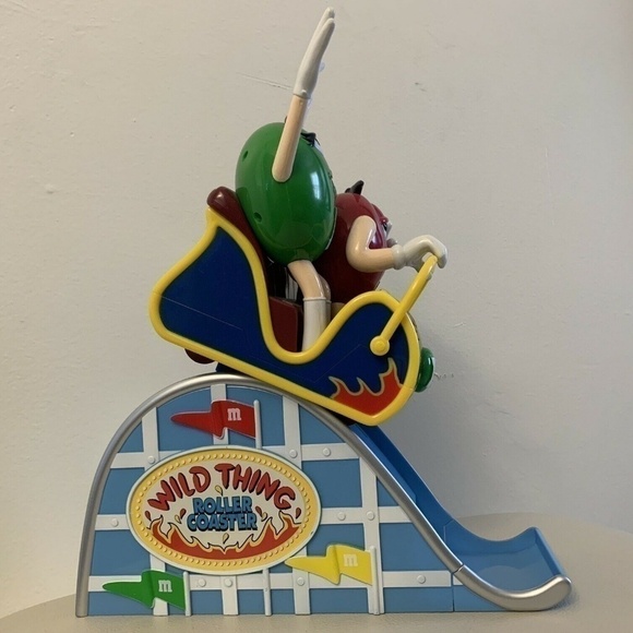𝅺Wild Thing M&M Roller Coaster Candy Dispenser - Picture 4 of 5